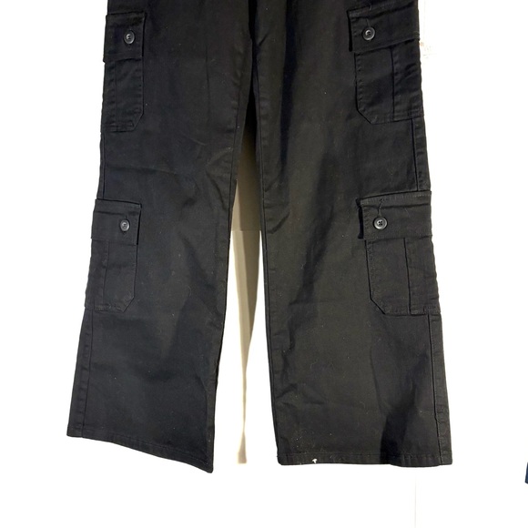 Women’s Hot Topic Black Cargo Pants, Sz 28 waist, wide leg style, NWT. - Picture 6 of 13